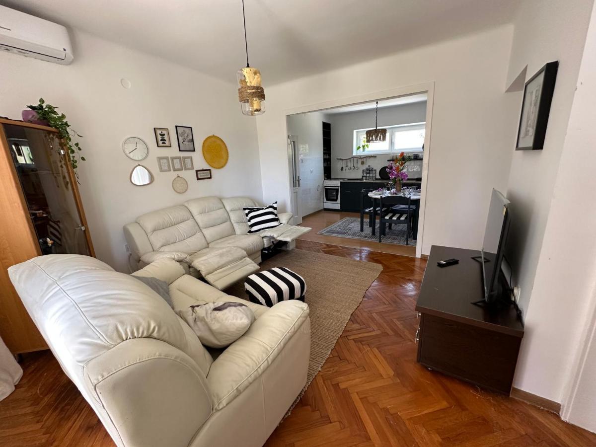 Cosy Family Apartment Marina Kastela Near Airport ภายนอก รูปภาพ