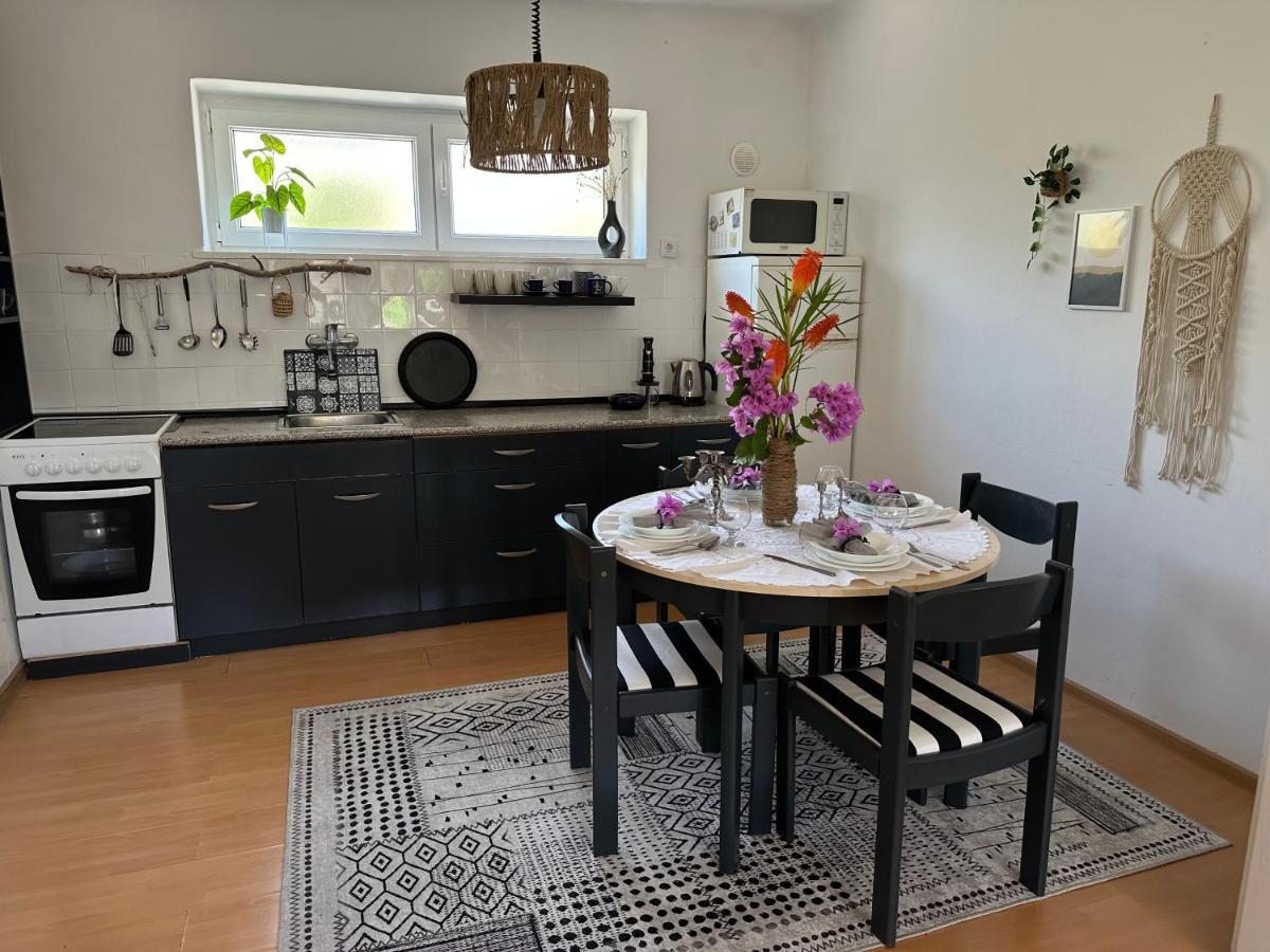 Cosy Family Apartment Marina Kastela Near Airport ภายนอก รูปภาพ